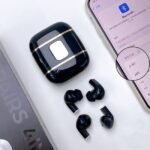 J40 V5.4 Wireless 4-in-1 Earbuds 2 Pairs in 1 Charging Case - Image 3